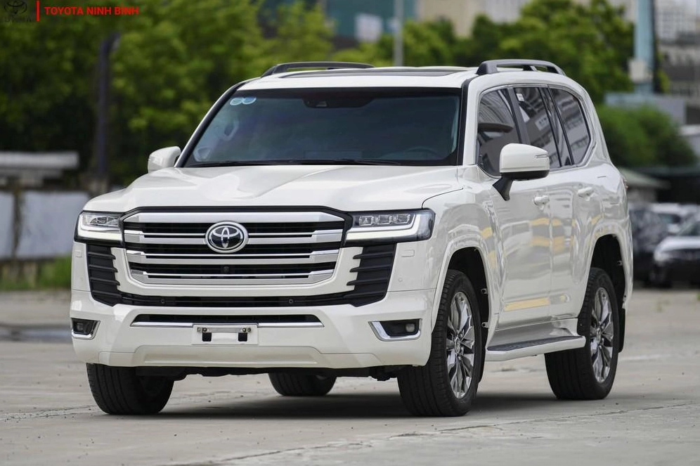 Bảng Giá Xe Toyota 7 Chỗ Mới Nhất 2026: Đánh Giá Chi Tiết Từng Dòng Xe