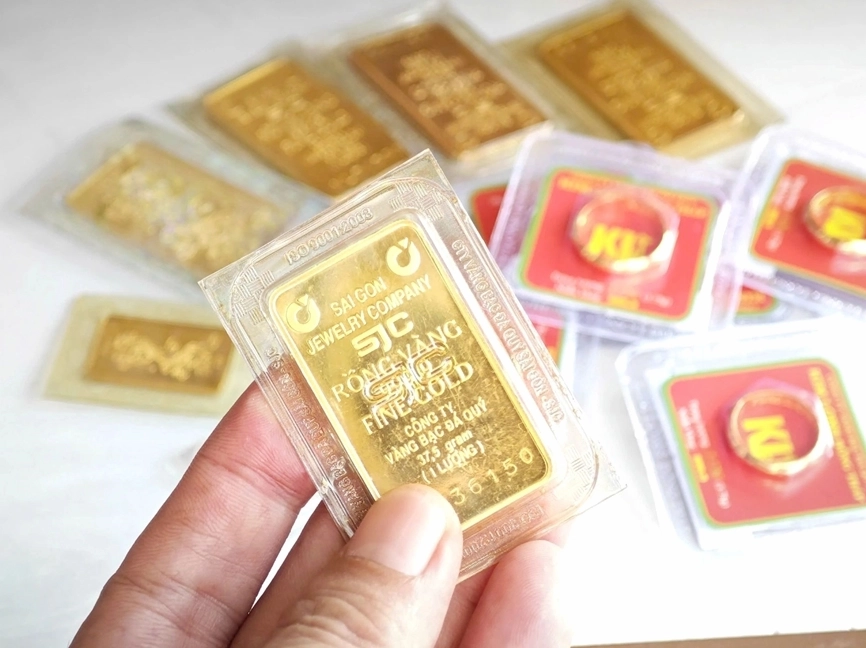 Giá vàng hôm nay (9-4): Vàng miếng, vàng nhẫn đảo chiều tăng mạnh