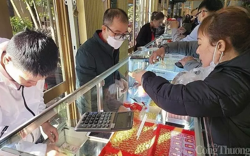 Giao dịch ngoại tệ và vàng tại Kim Thành Huy