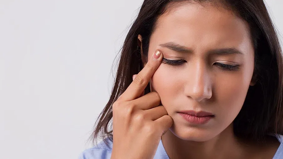 Giật Mắt Trái Ở Nữ: Điềm Báo Tâm Linh Hay Dấu Hiệu Bệnh Lý?