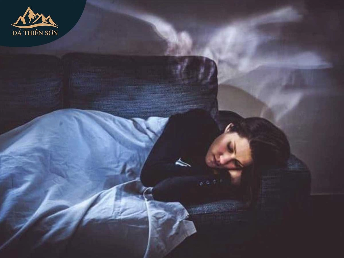 Hiện tượng nằm mơ thấy người chết sống lại mang điềm báo gì