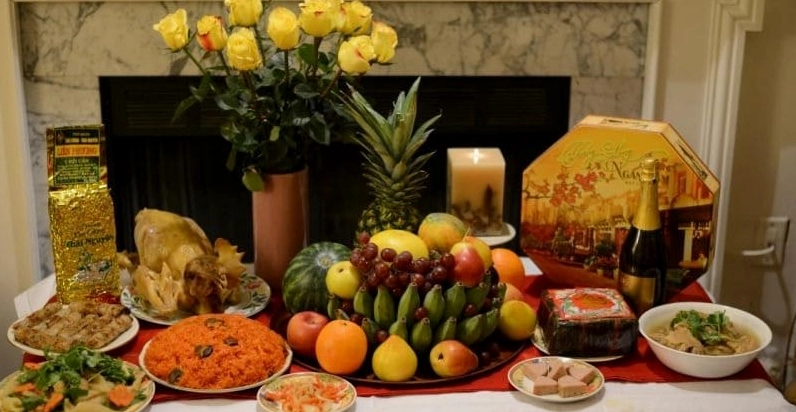 Khi khấn, bạn nên chú ý đến từng lời mình nói, tránh để tâm trí phân tán.