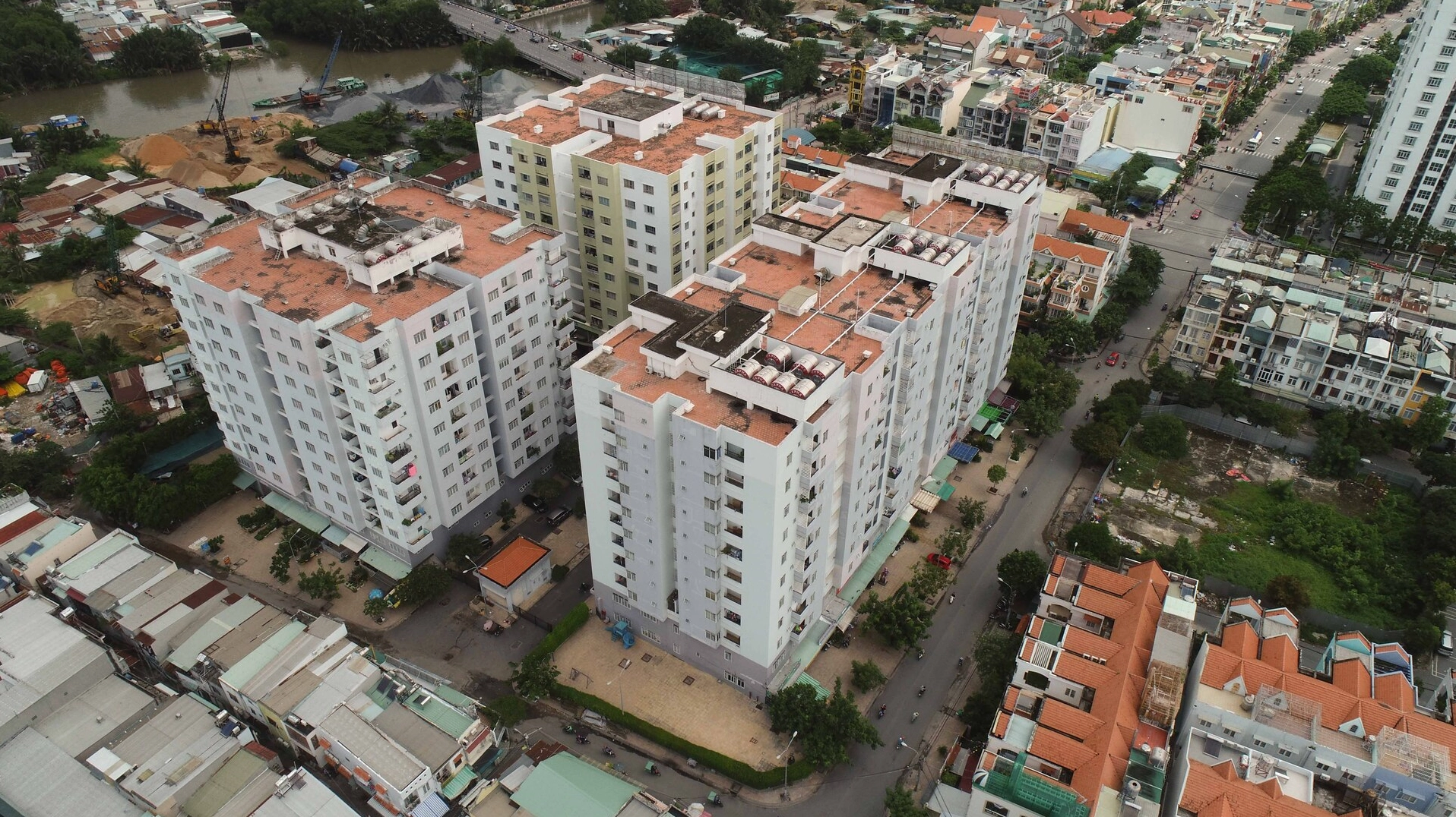 Khu nhà ở Tạ Quang Bửu Quận 8