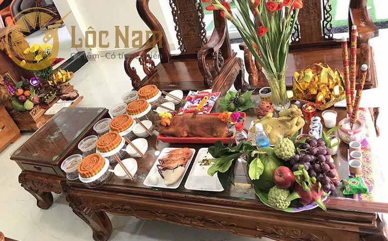 Mâm lễ vật chuẩn bị cho lễ nhập trạch