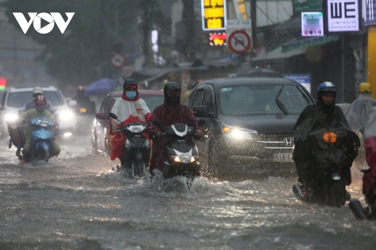 Mưa ở khu vực TP.HCM và Nam Bộ