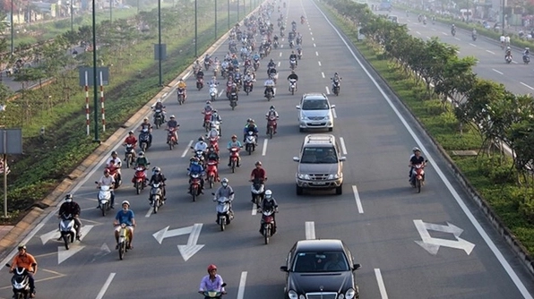 Mức Phạt Lỗi Sai Làn Đường Xe Máy Mới Nhất Năm 2026