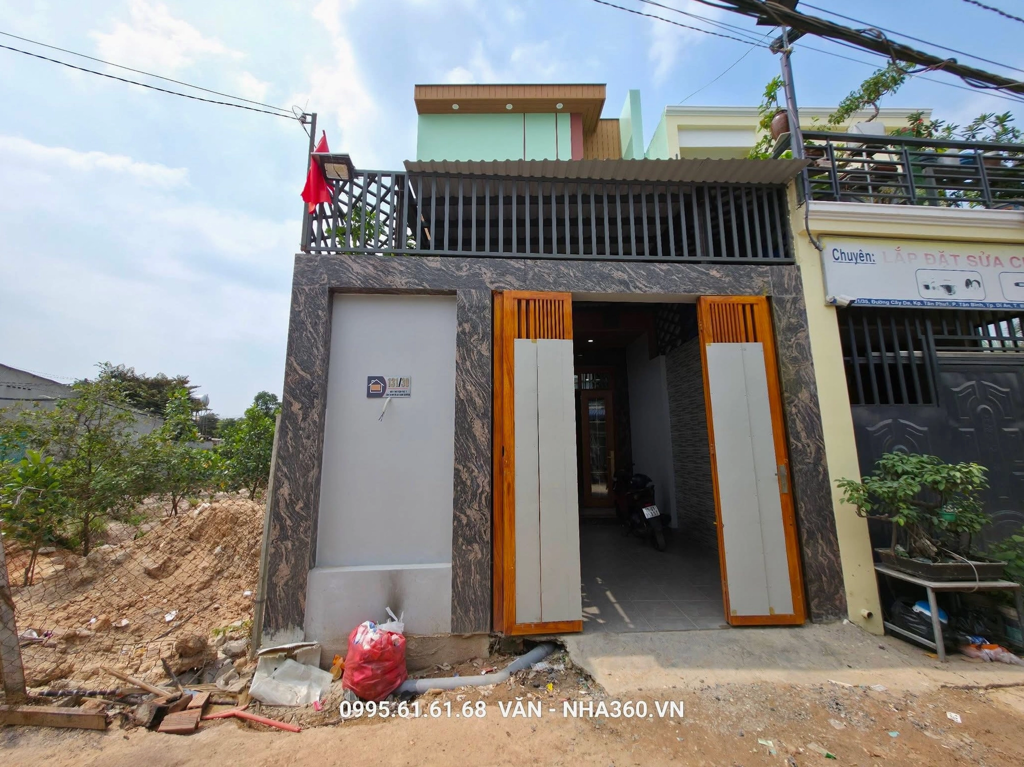 Nhà Dĩ An trong khu dân cư gần ngã tư Chiêu Liêu, diện tích 5x20m