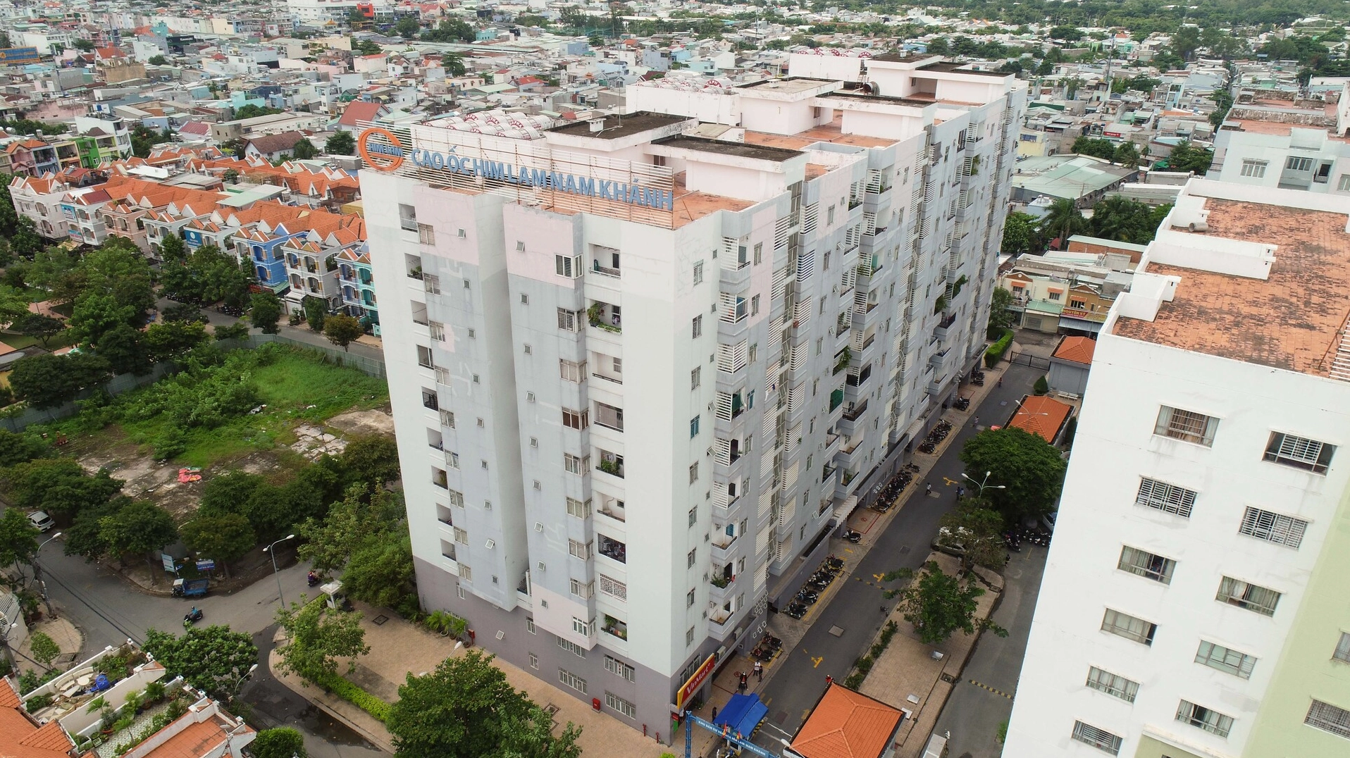 Toàn cảnh Khu nhà ở Tạ Quang Bửu, Quận 8