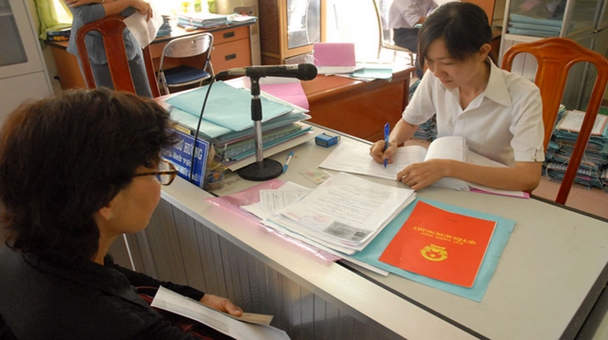 Tổng quan về chi phí làm sổ đỏ mất bao nhiêu tiền 1m2
