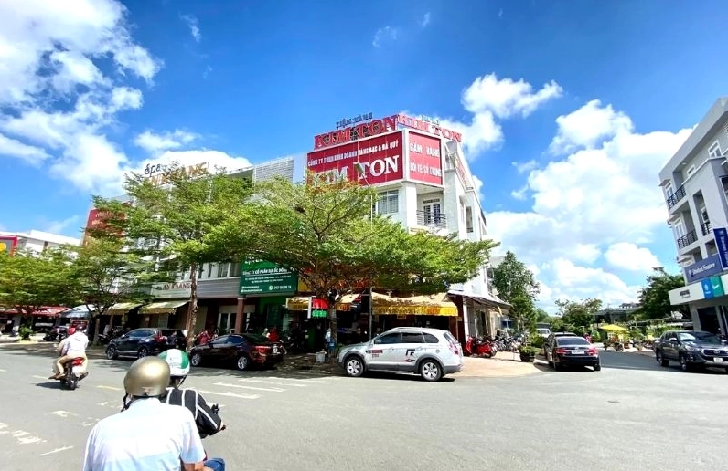 Trang sức vàng tại tiệm Kim Ton Long Thành Đồng Nai, giải đáp thắc mắc về giá vàng và sản phẩm