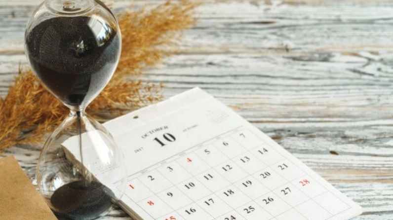 Trong 12 giờ đó có 6 giờ hoàng đạo và 6 giờ hắc đạo