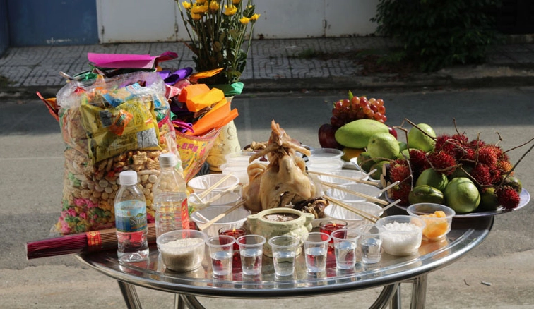 Văn khấn gia tiên ngày rằm chuẩn nhất: Hướng dẫn chi tiết từ chuyên gia