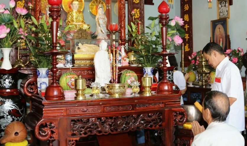 Văn khấn ngày rằm Tết Trung Thu thần tài