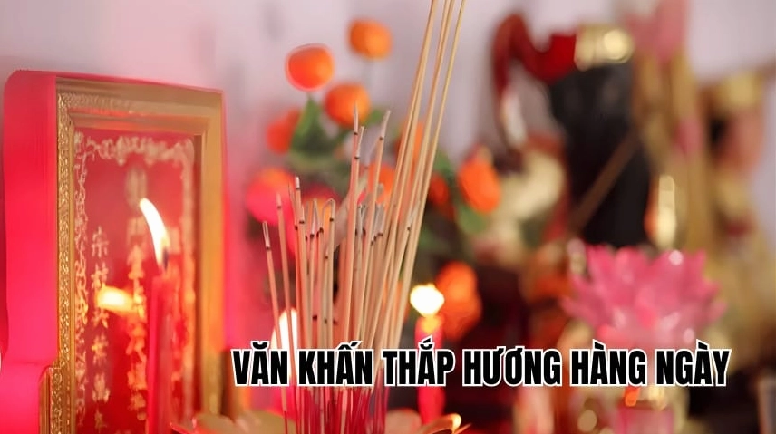 Văn khấn thắp hương hàng ngày chuẩn nhất cầu bình an, tài lộc